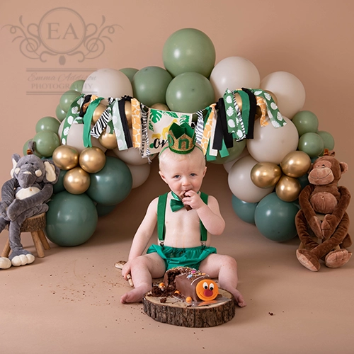 Cake Smash & Splash photo session by Emma Addison